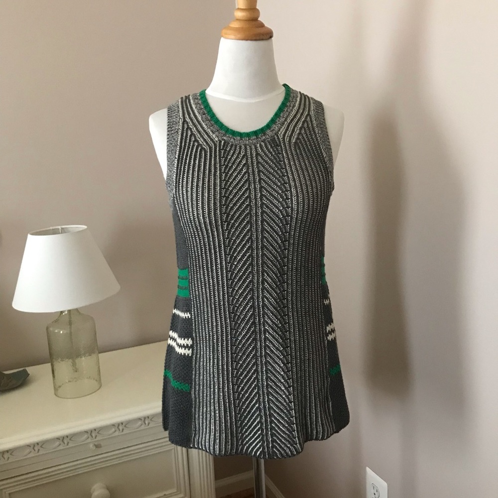 CAbi TRIDENT SLEEVELESS SWEATER